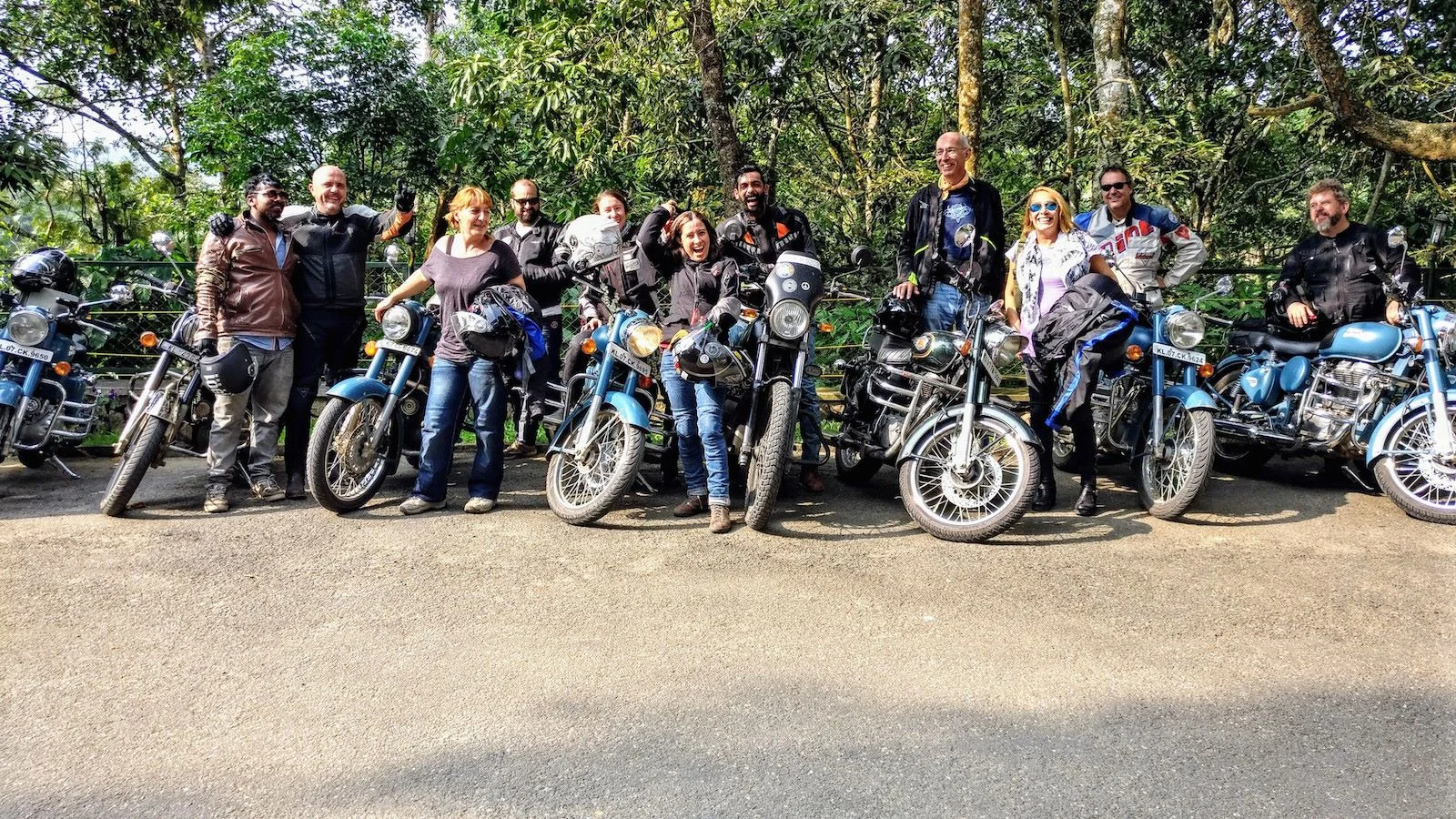 Plantaciones del Sur de India en Moto con Alicia Sornosa